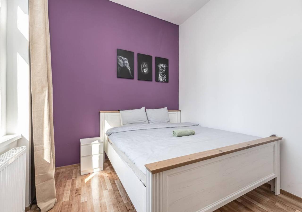 Crimson Charm Apartment Praga Exterior foto